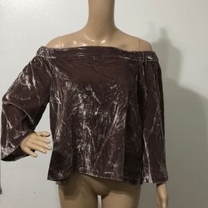 NWT Calvin Klein jeans off shoulder top
